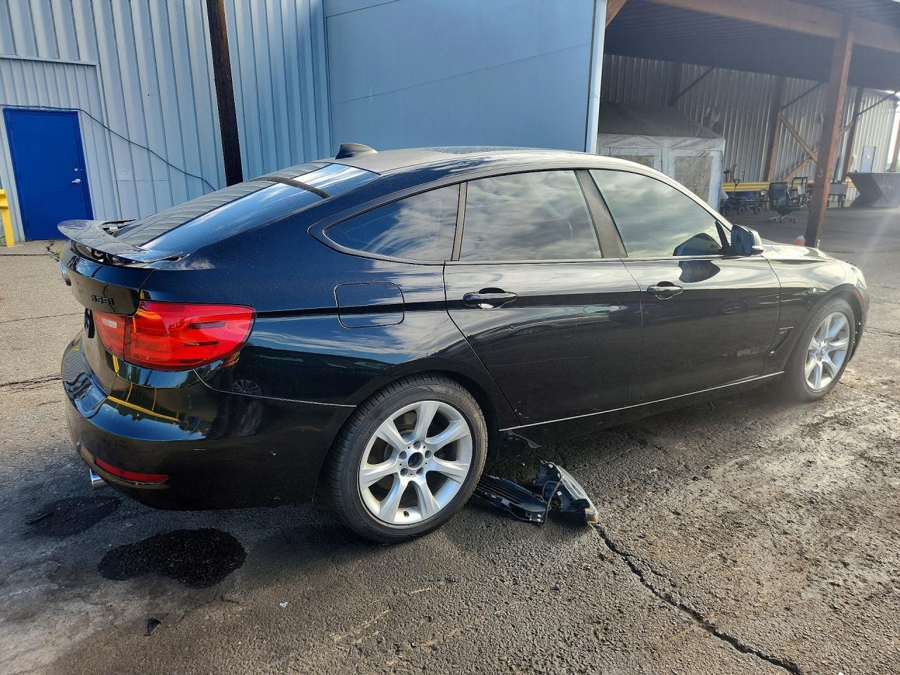 2015 BMW 335 Xigt - Фото 3
