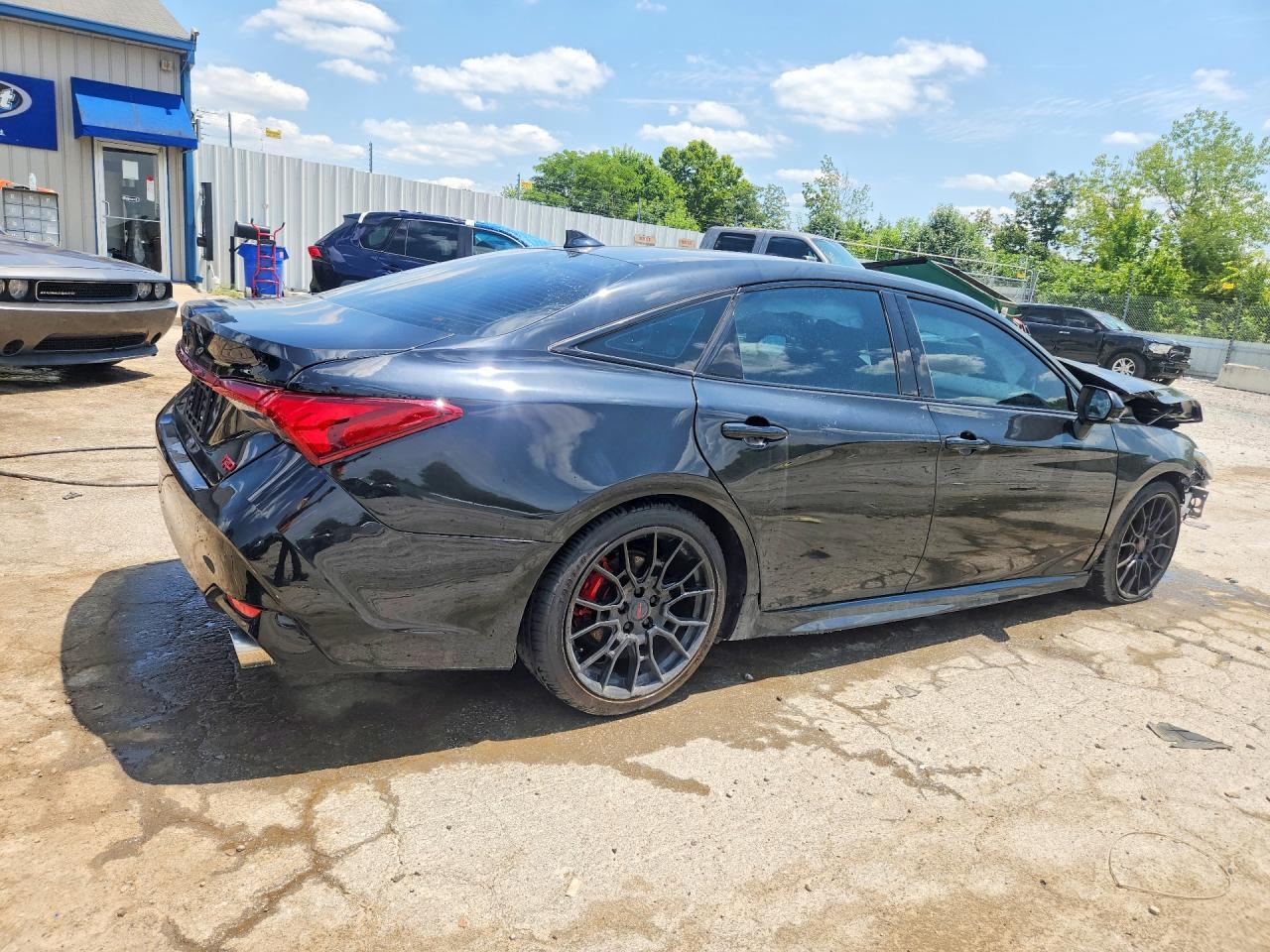 2020 Toyota Avalon Trd - Фото 3