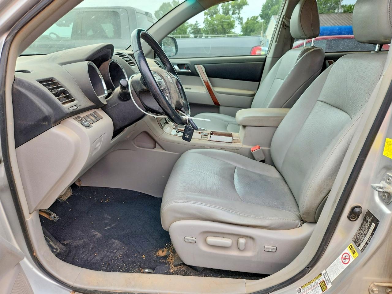 2011 Toyota Highlander - Фото 7
