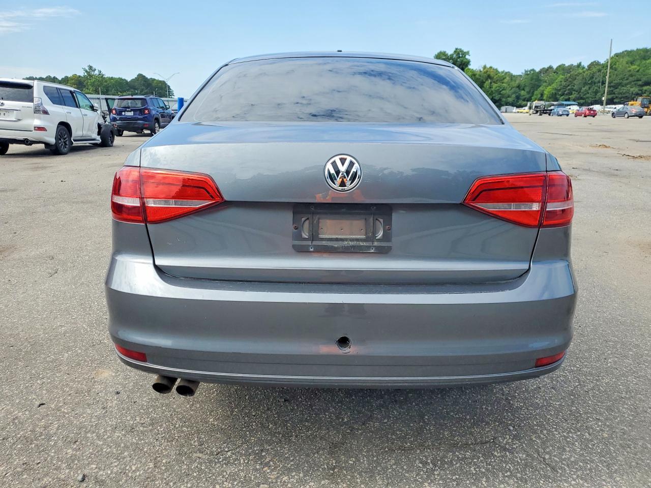 2015 Volkswagen Jetta Base - Image 6