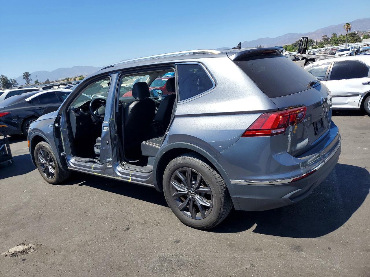 2024 Volkswagen Tiguan Se - Фото 2