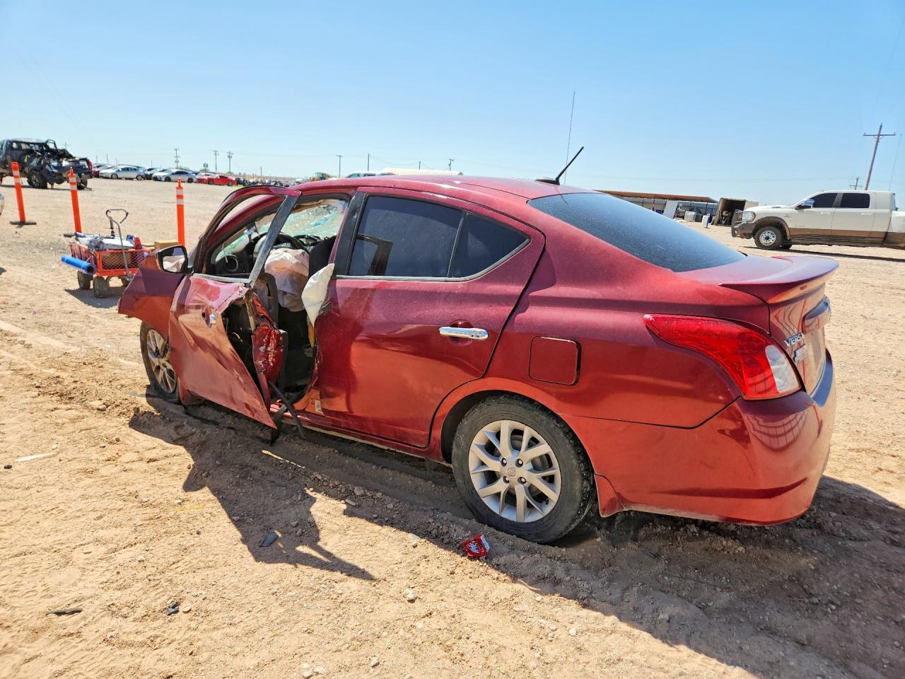 2017 Nissan Versa 1.6 S - Image 2