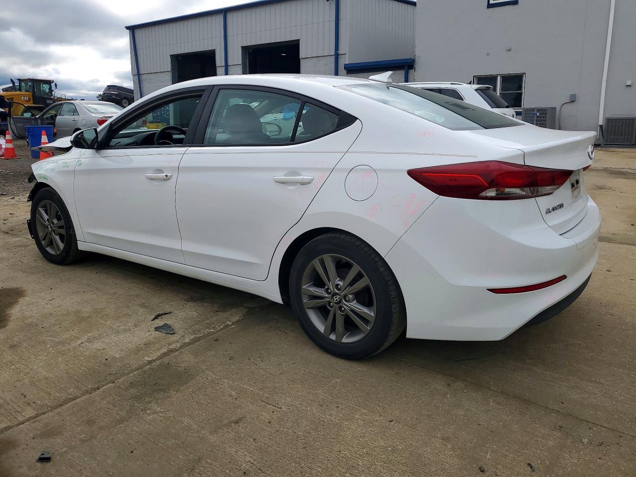 2017 Hyundai Elantra Se - Фото 2