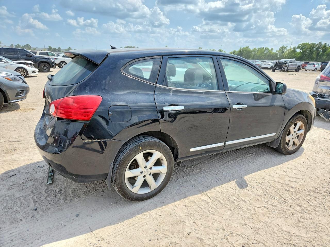2012 Nissan Rogue S - Фото 3