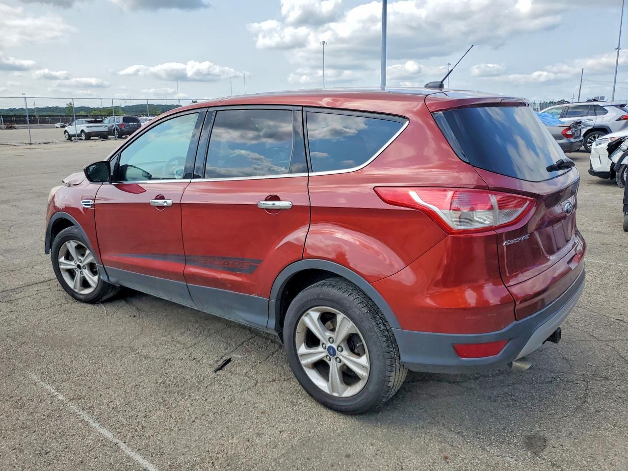 2014 Ford Escape Se - Фото 2