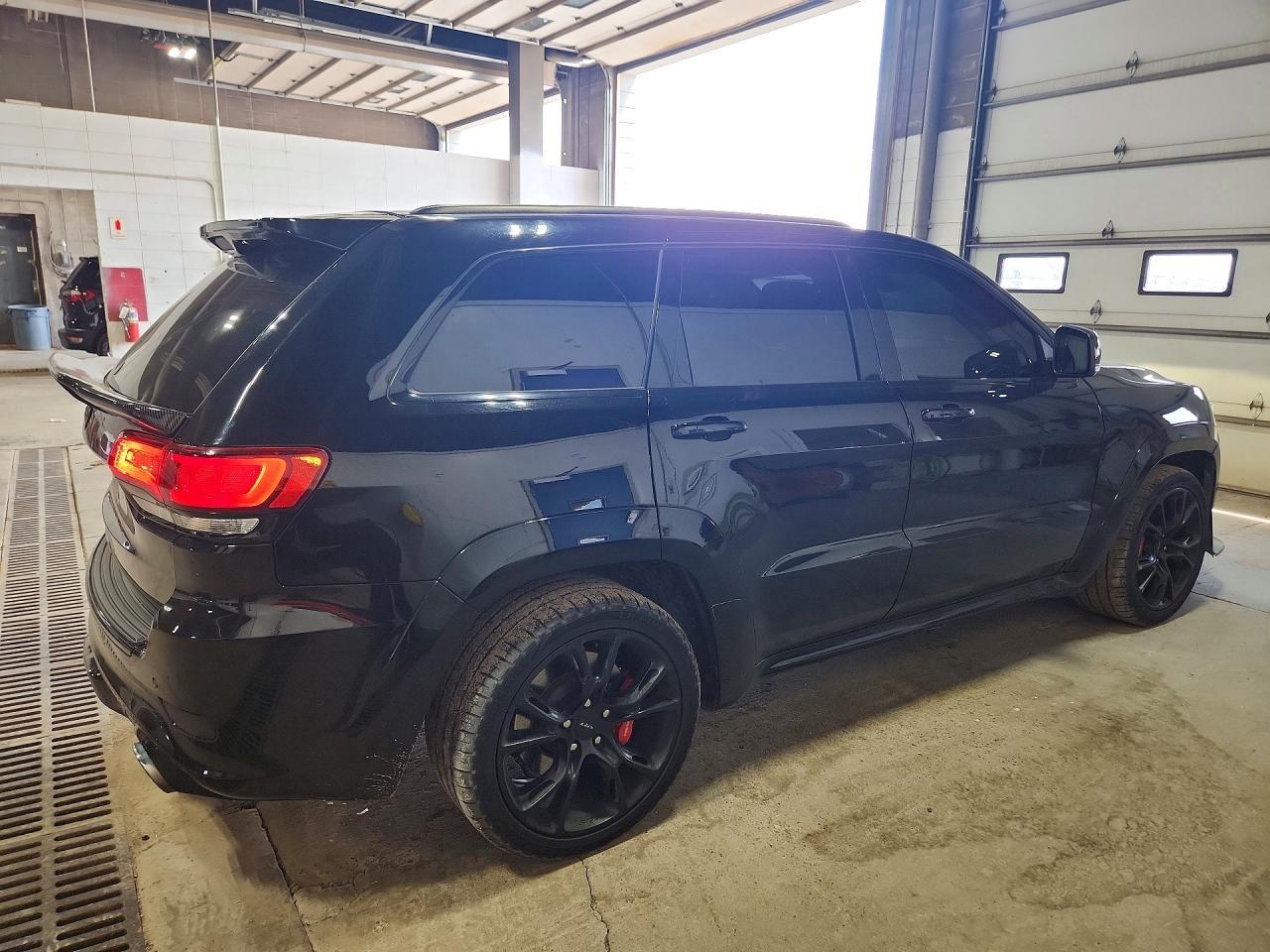 2017 Jeep Grand Cherokee Srt-8 - Фото 3