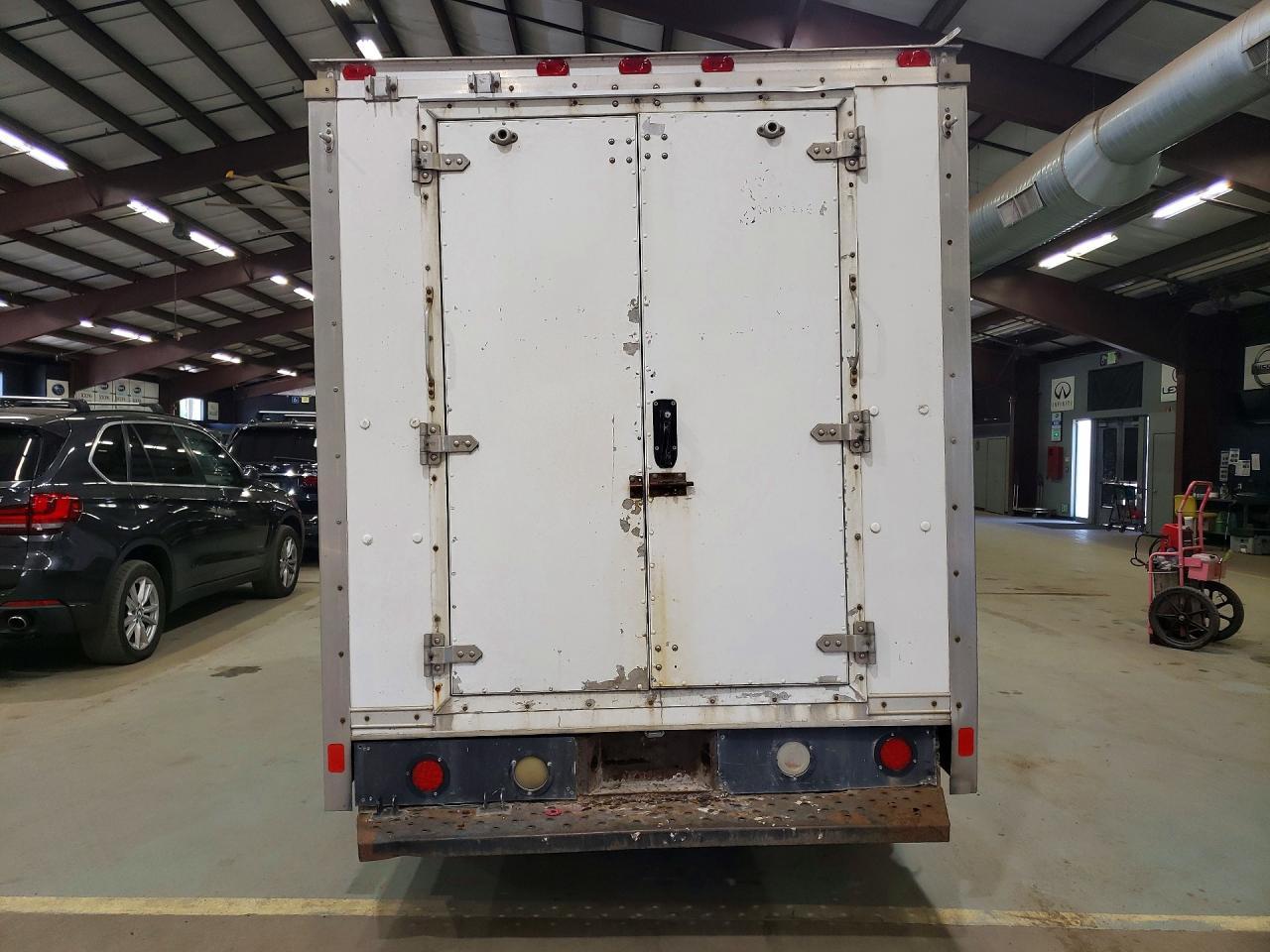 2006 Chevrolet Express G3500 - Image 6