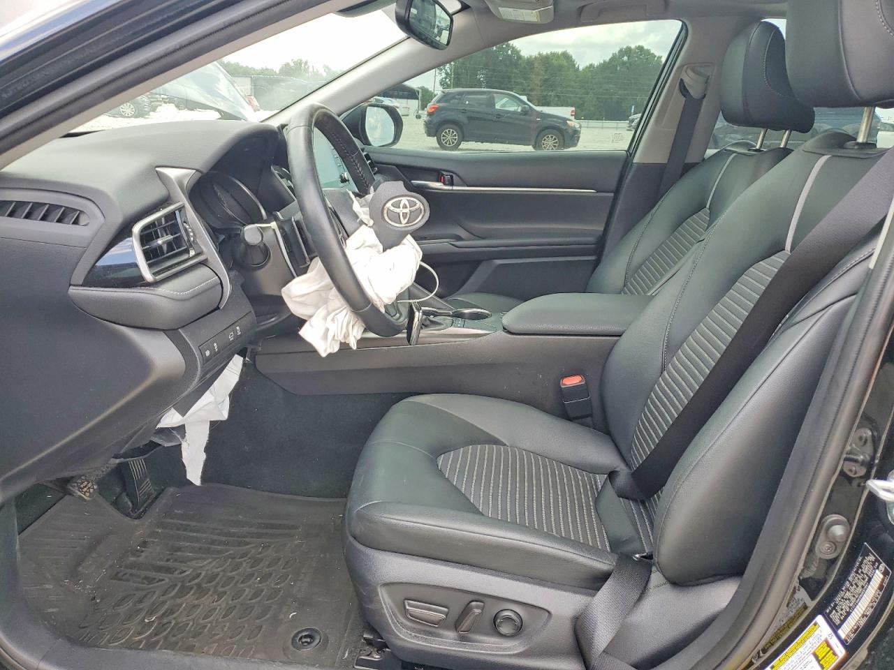 2022 Toyota Camry Se - Фото 7