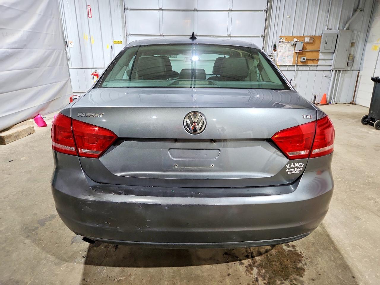 2014 Volkswagen Passat S - Фото 6