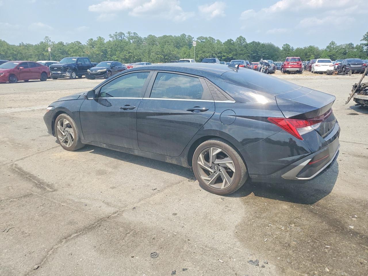 2025 Hyundai Elantra Sel - Фото 2