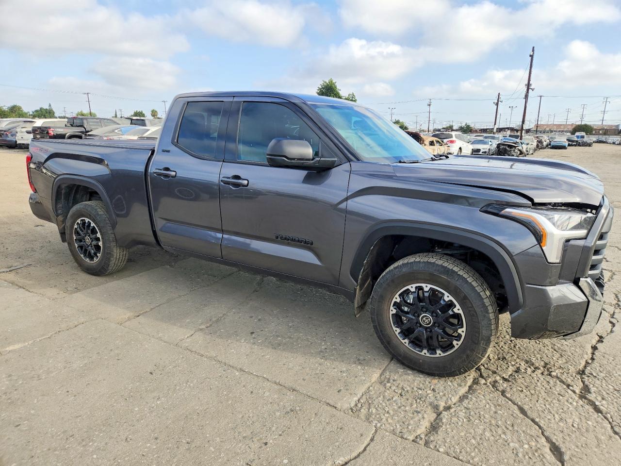 2023 Toyota Tundra Sr5 - Image 4