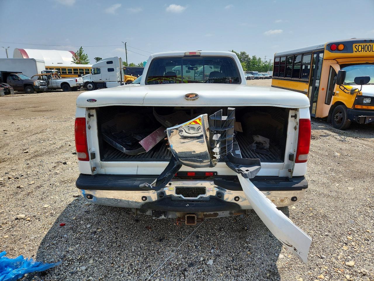 2007 Ford F350 - Фото 6