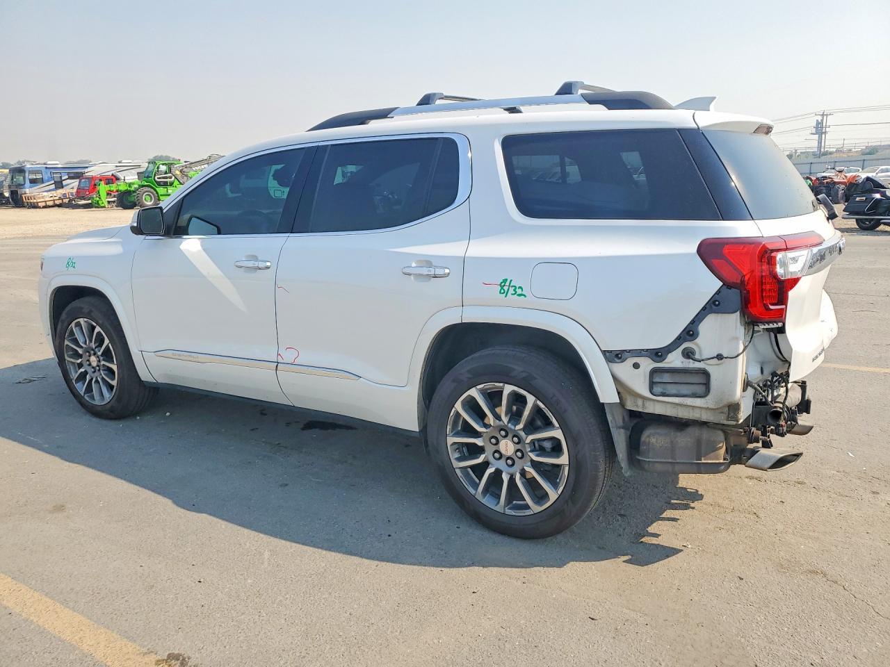 2021 GMC Acadia Denali - Фото 2