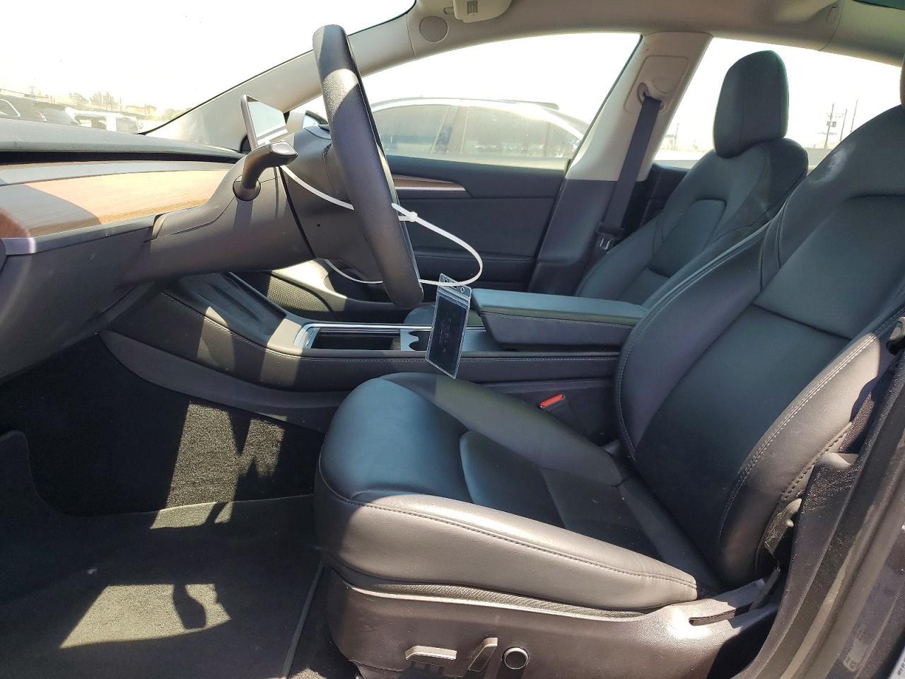 2023 Tesla Model 3 - Фото 7