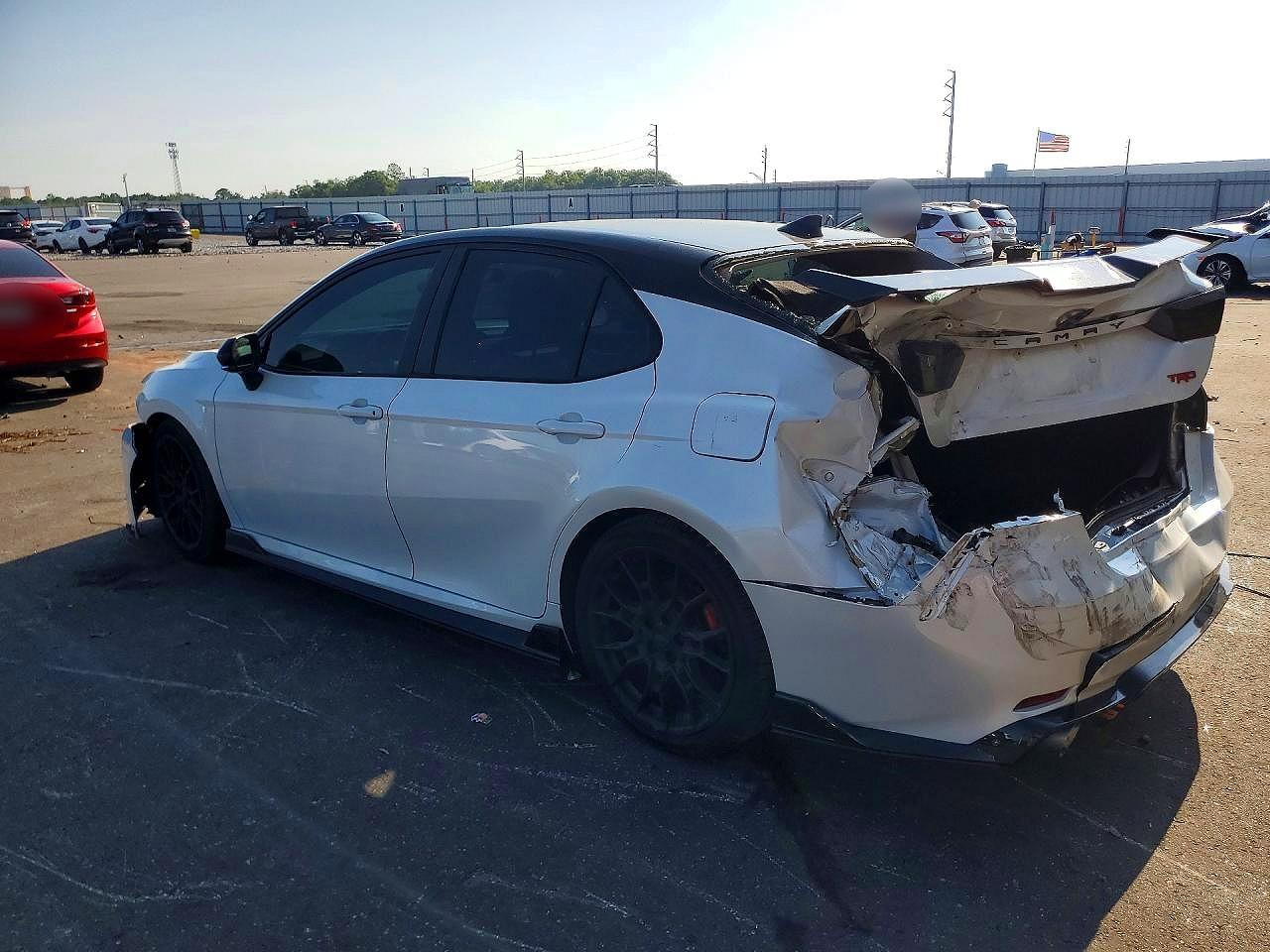 2021 Toyota Camry Trd - Фото 2