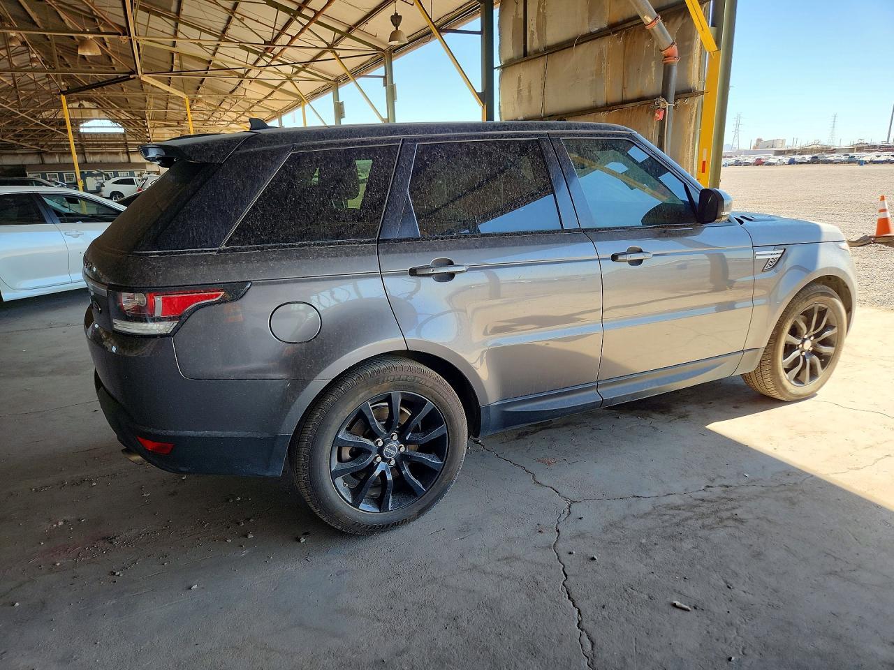 2016 Land Rover Range Rover Sport Hse - Image 3