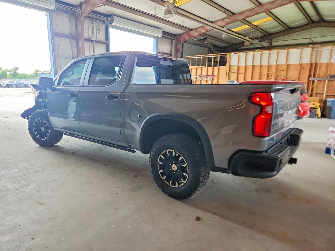 2024 Chevrolet Silverado K1500 Zr2 - Фото 2