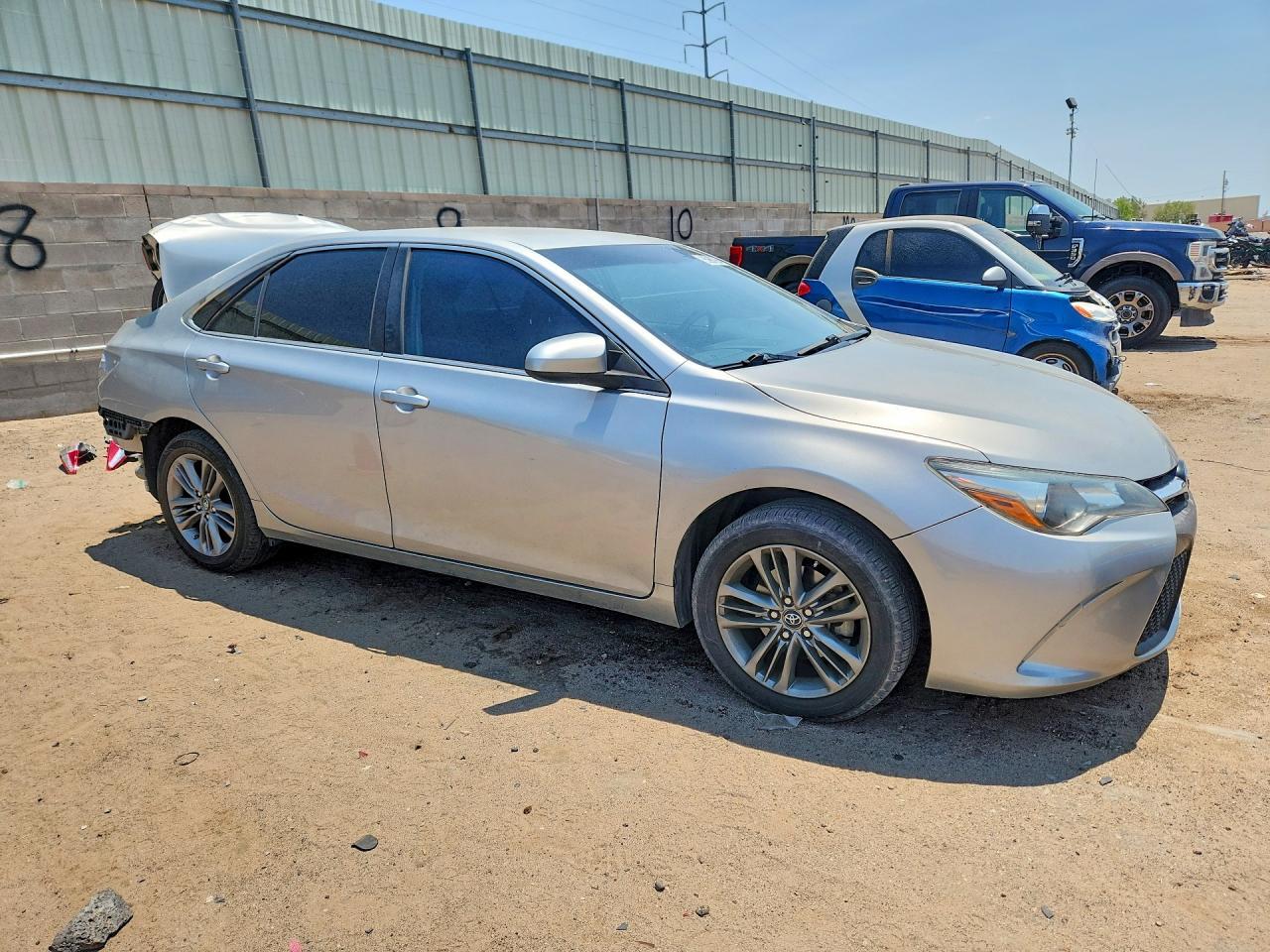 2017 Toyota Camry Se - Фото 4
