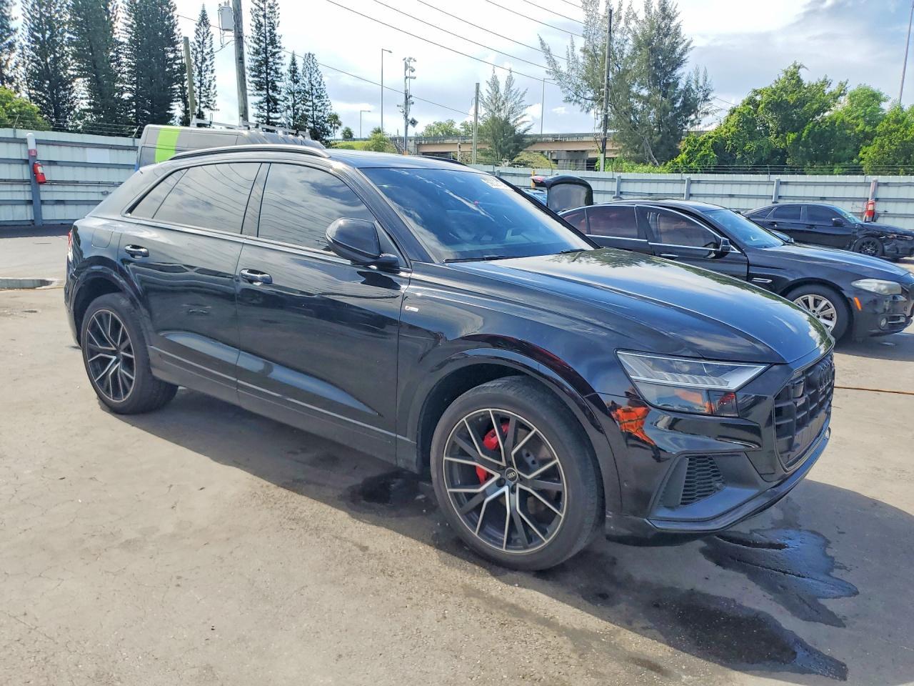 2021 Audi Q8 Premium Plus S-Line - Image 4
