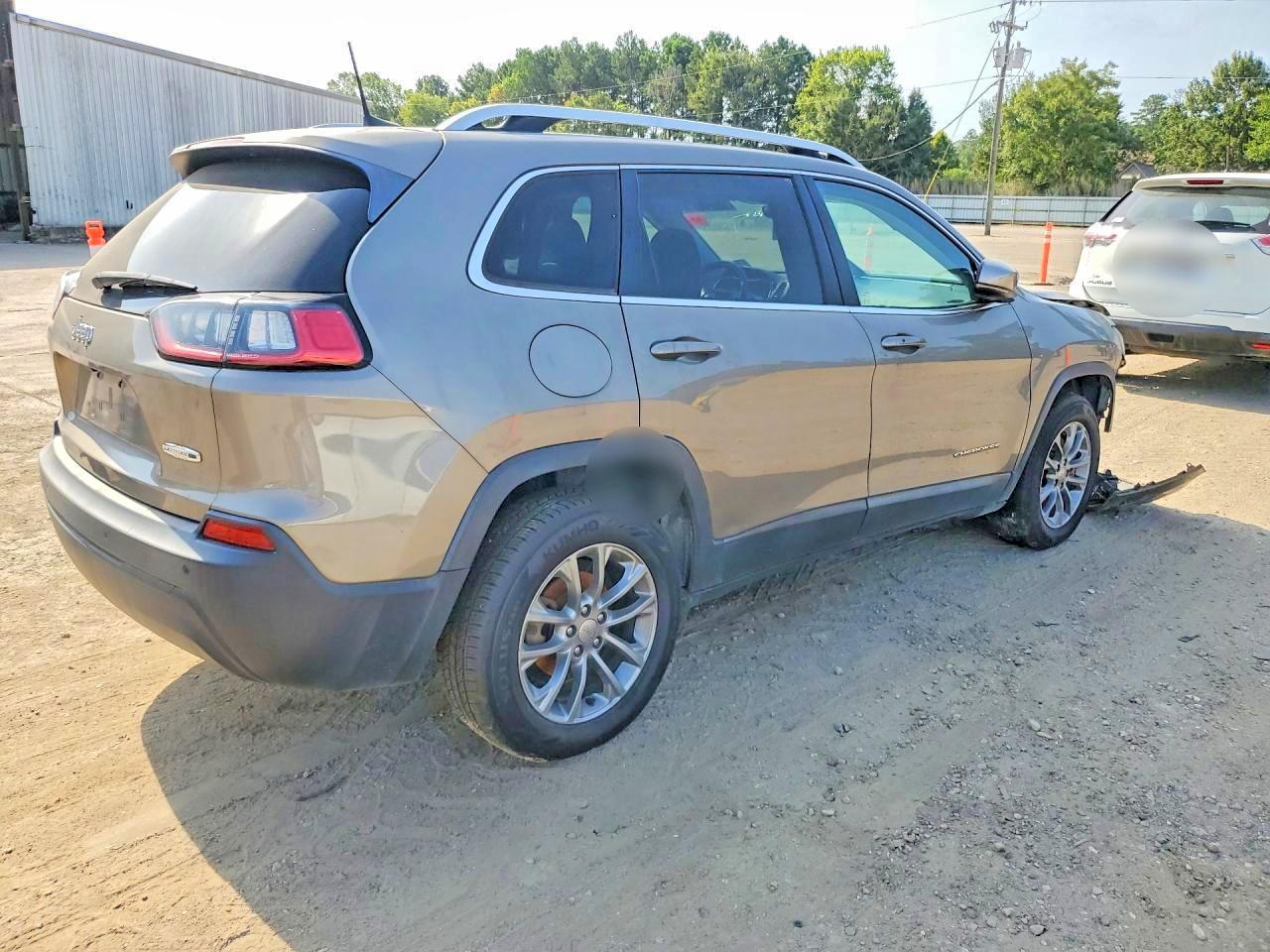 2019 Jeep Cherokee Latitude Plus - Фото 3