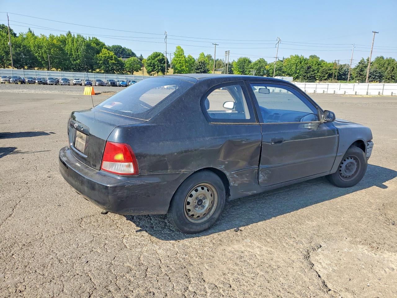 2000 Hyundai Accent L - Фото 3