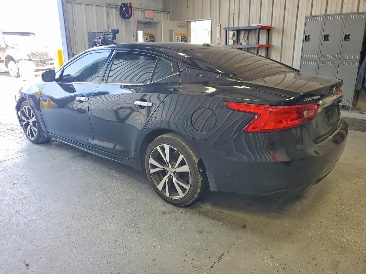 2017 Nissan Maxima 3.5 Sv - Image 2