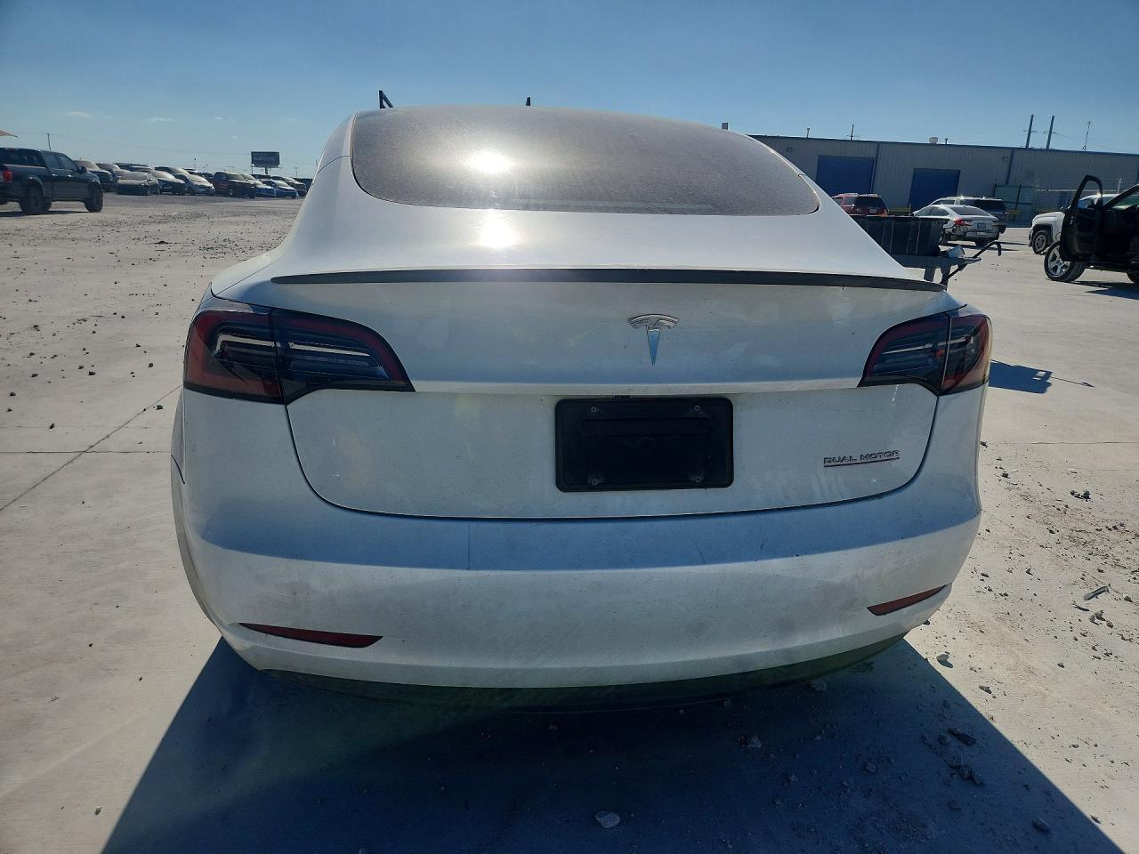 2023 Tesla Model 3 - Фото 6