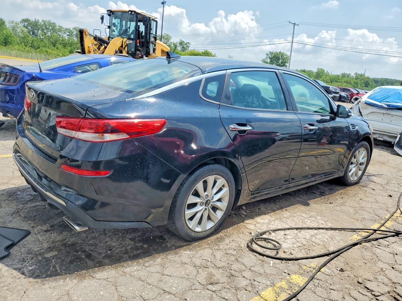 2018 Kia Optima Lx - Image 3