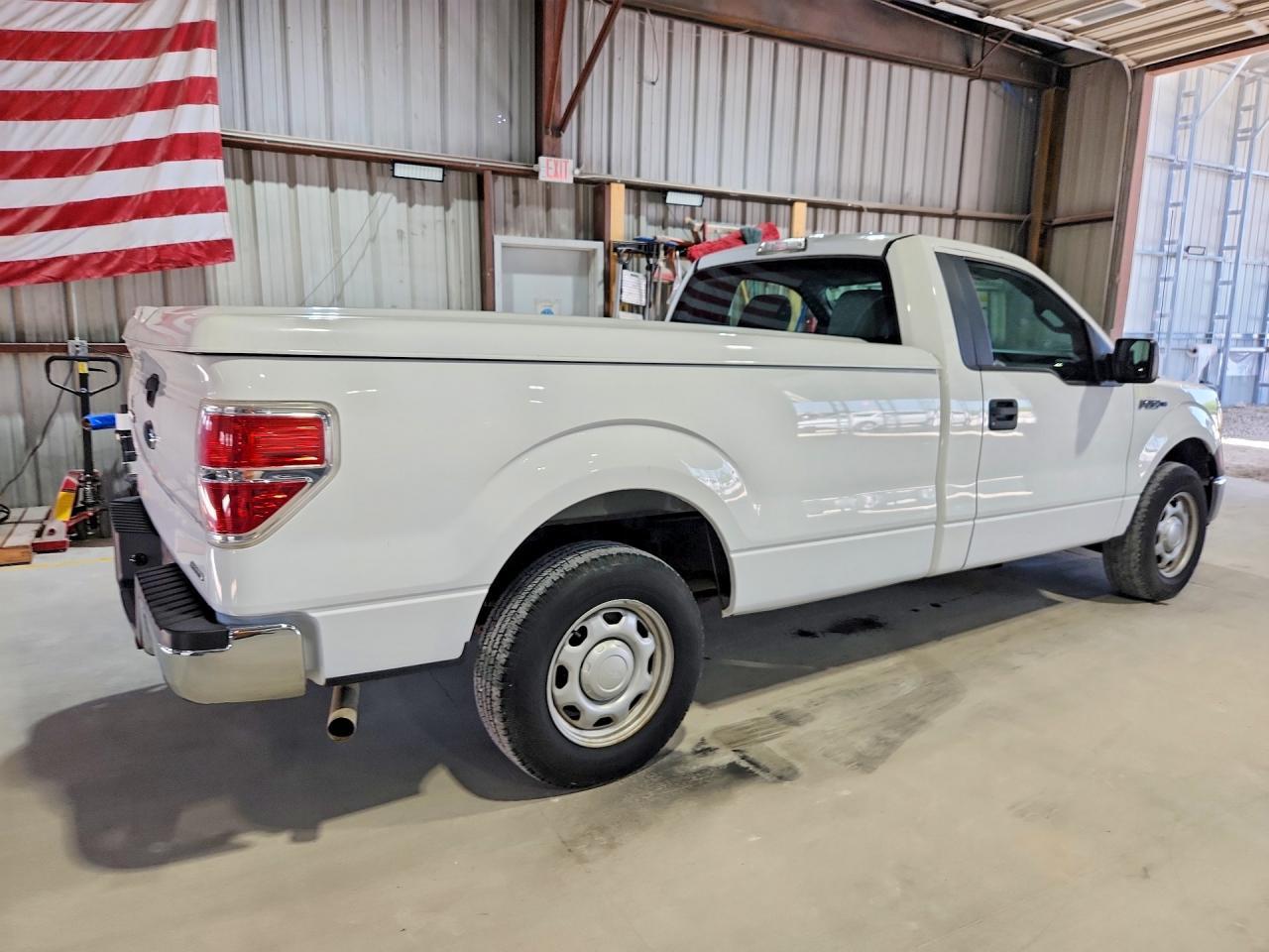 2011 Ford F150 - Фото 3