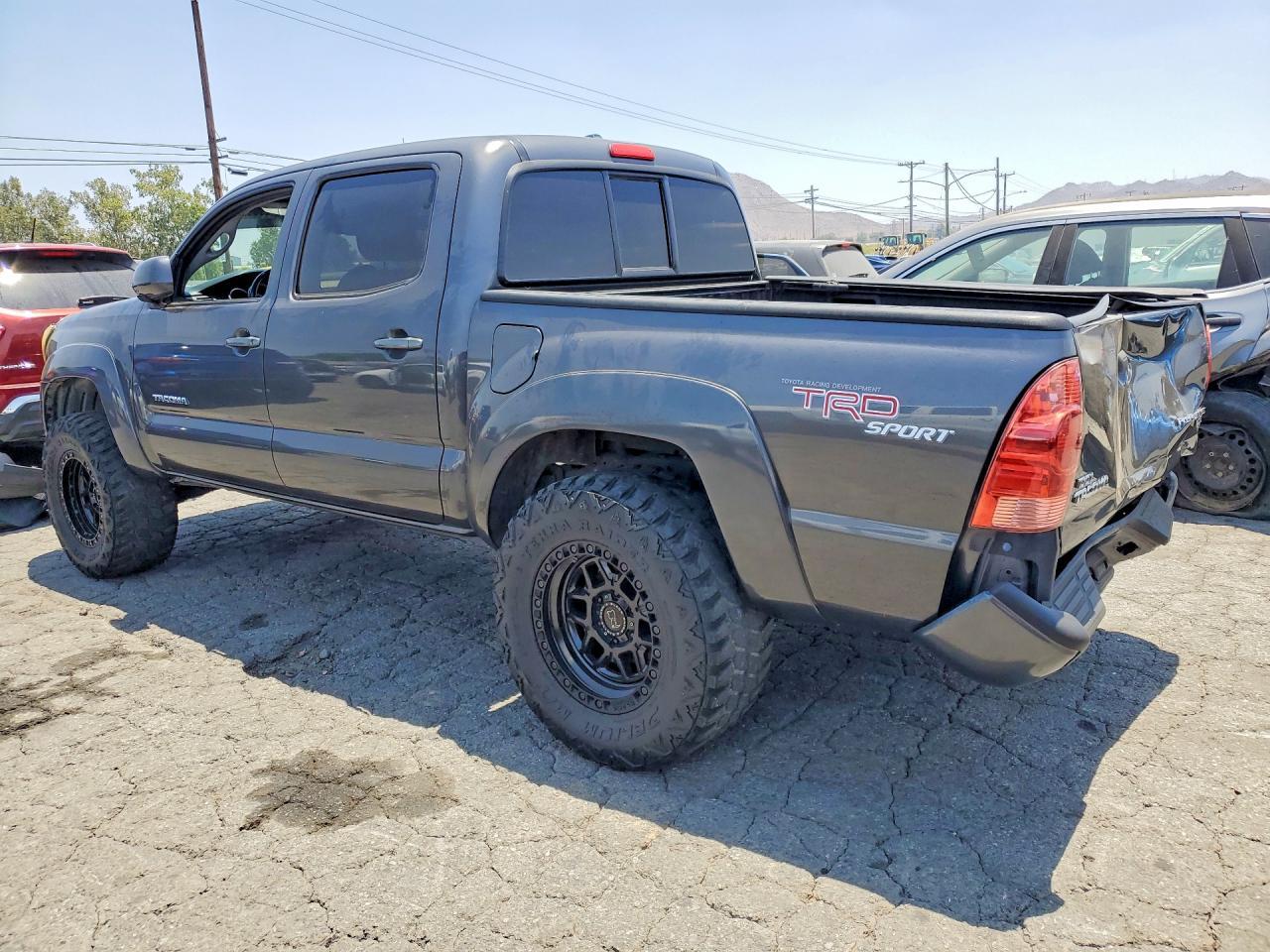 2011 Toyota Tacoma Double Cab Prerunner - Фото 2