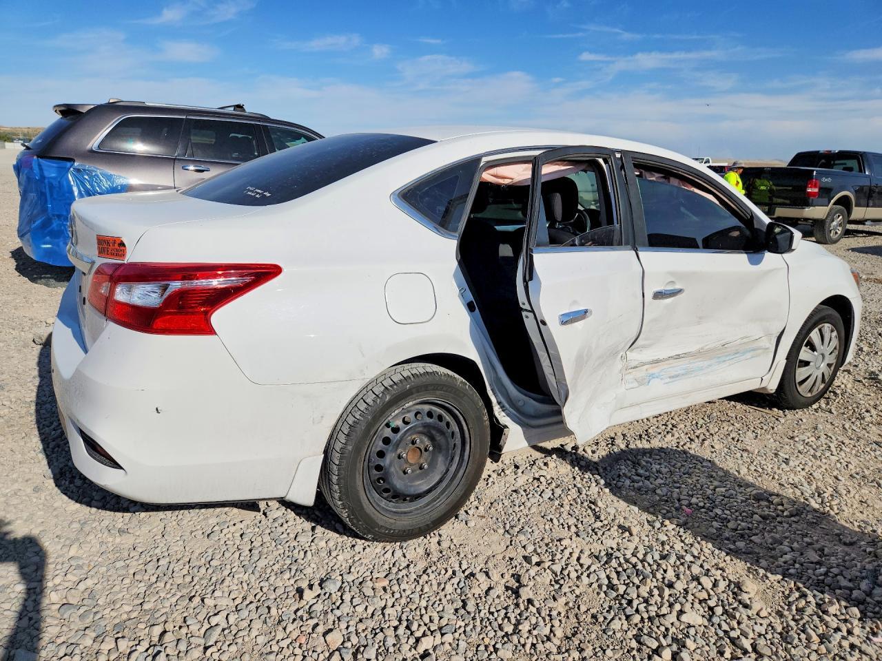 2019 Nissan Sentra S - Image 3