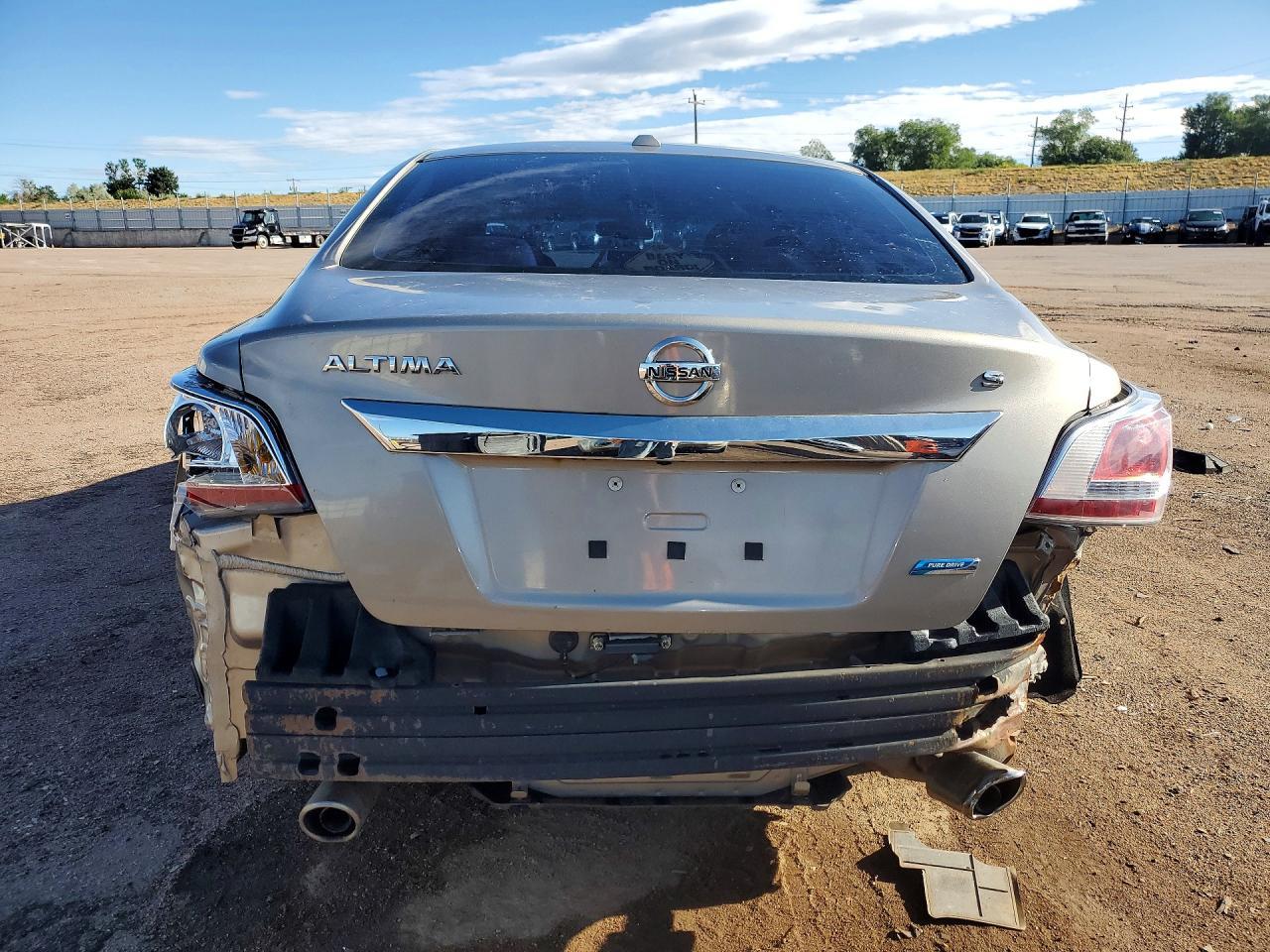 2014 Nissan Altima 2.5 S - Фото 6