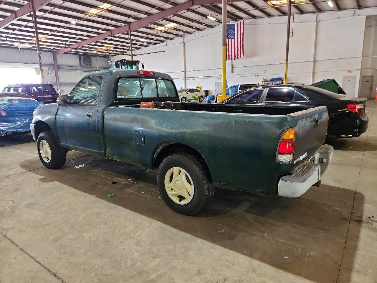 2001 Toyota Tundra Base - Фото 2
