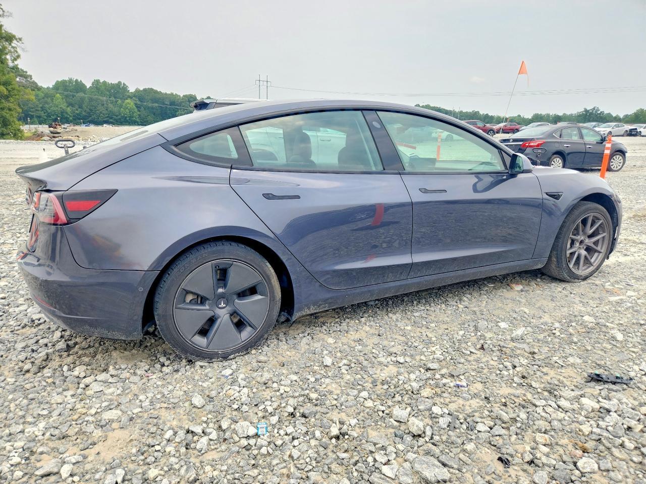 2021 Tesla Model 3 - Фото 3