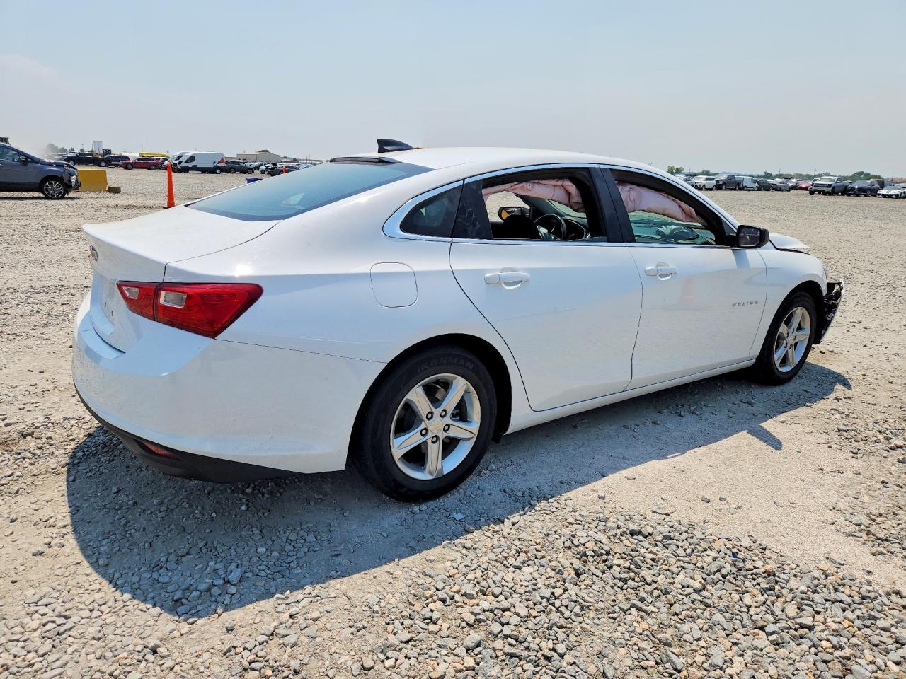 2024 Chevrolet Malibu Ls - Image 3