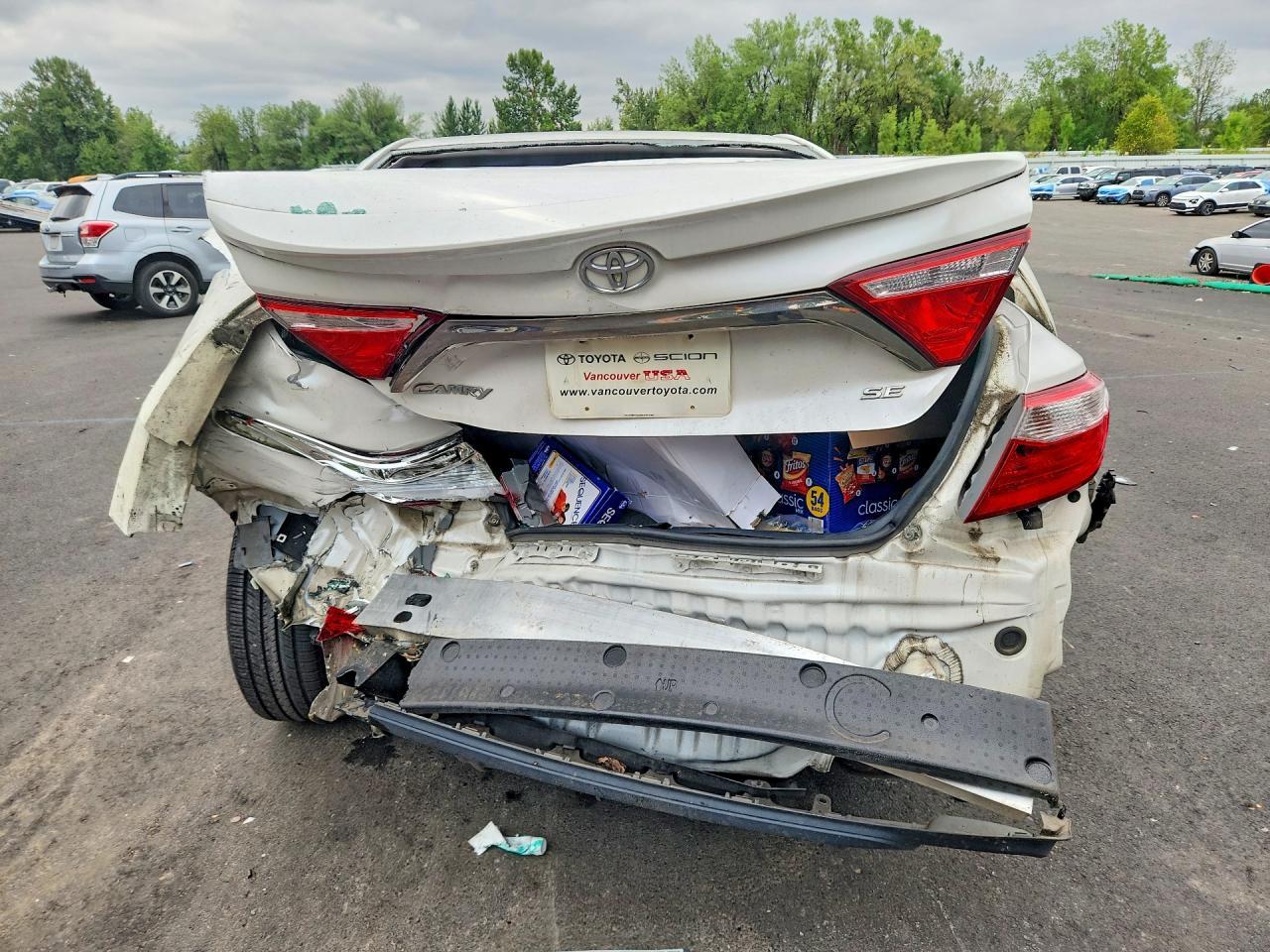2016 Toyota Camry Se - Image 6