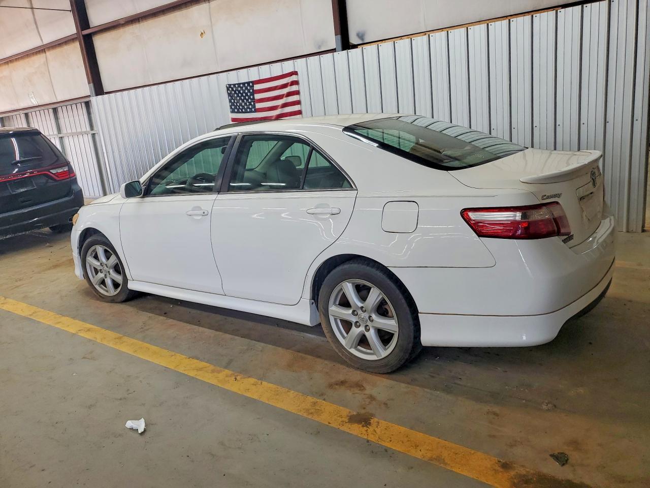 2008 Toyota Camry Se - Image 2
