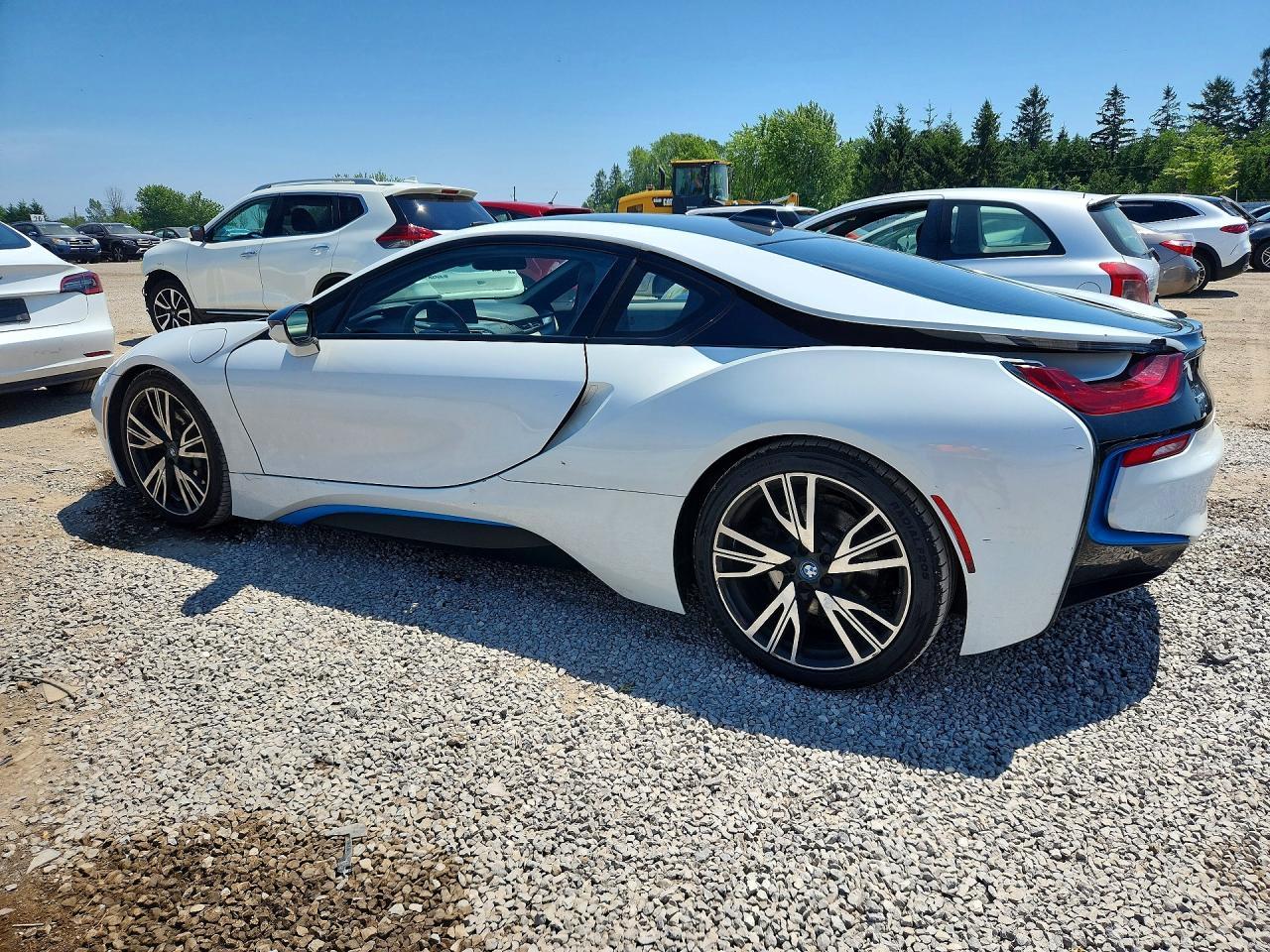 2015 BMW I8 - Фото 2