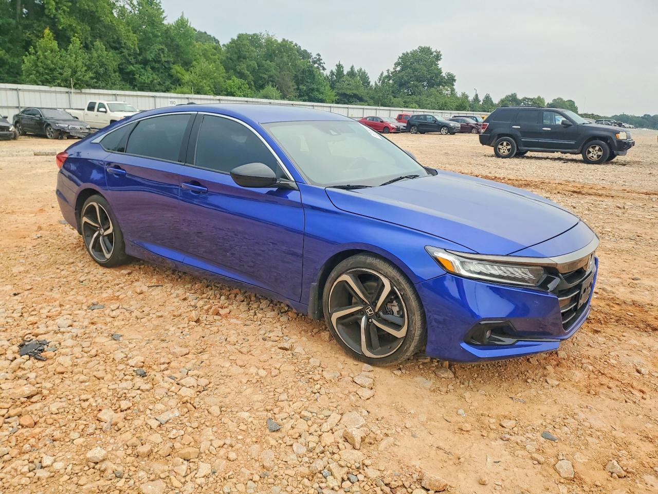 2021 Honda Accord Sport - Image 4