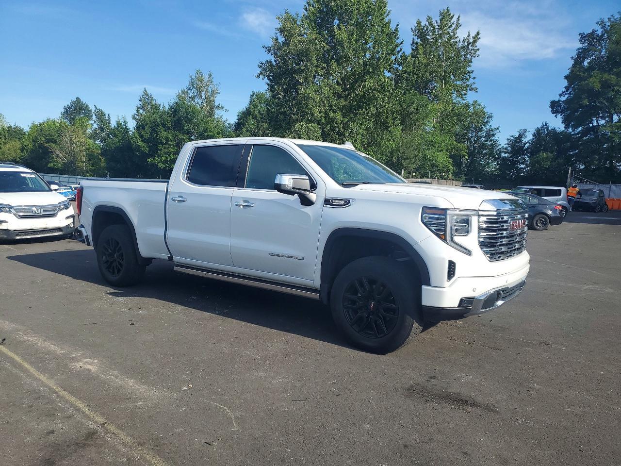 2023 GMC Sierra K1500 Denali - Image 4