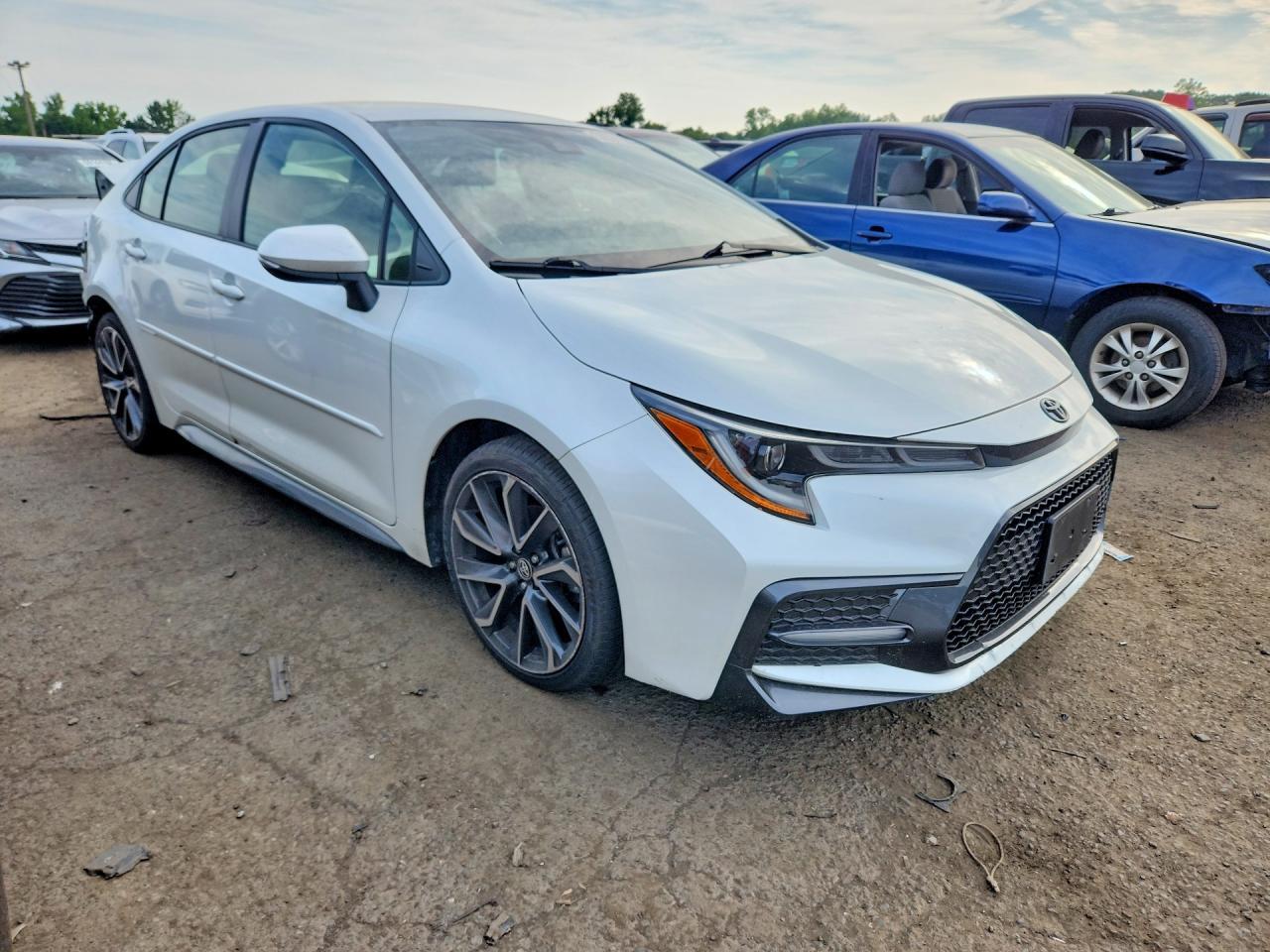 2022 Toyota Corolla Se - Фото 4