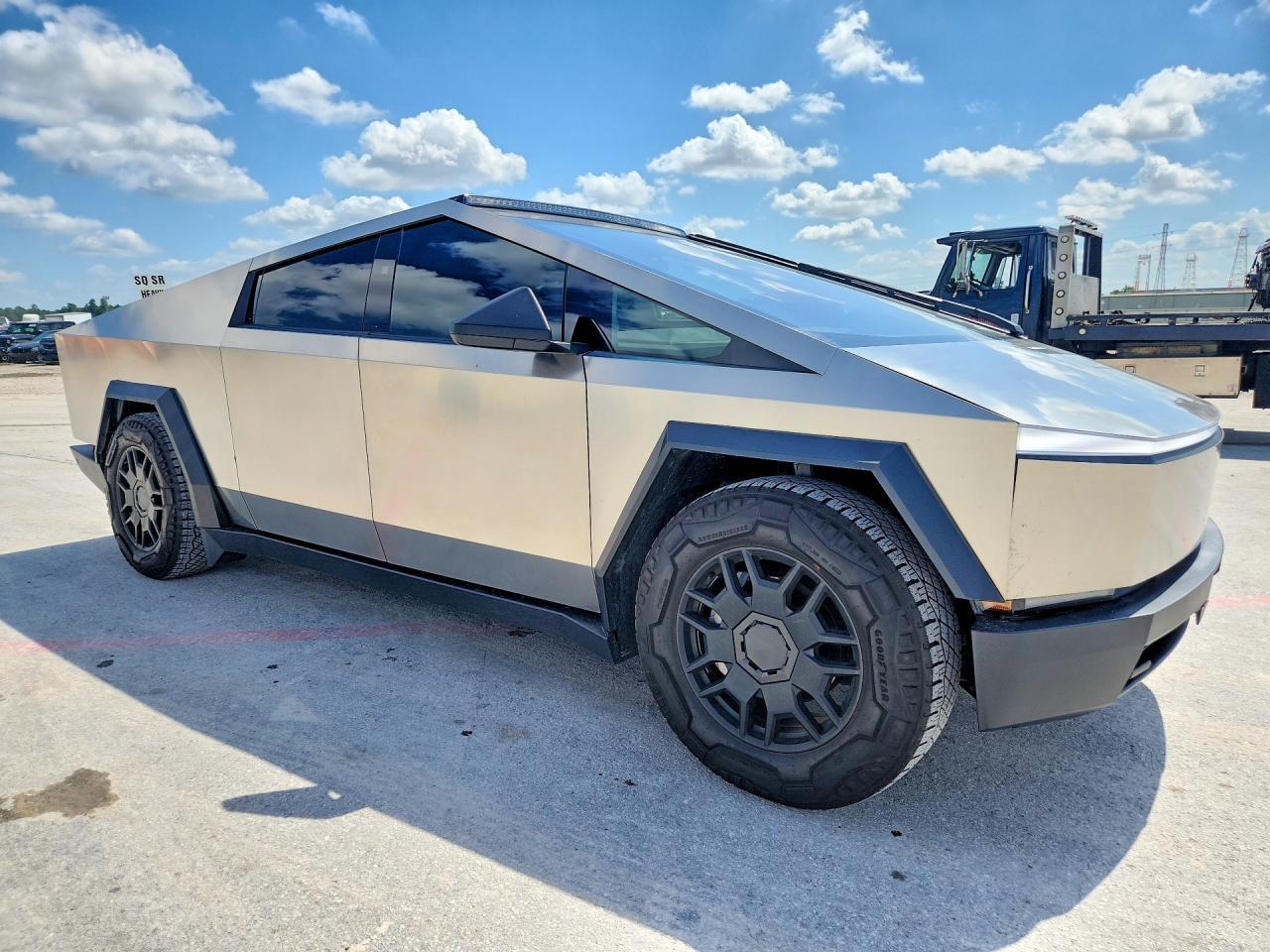 2024 Tesla Cybertruck - Image 4