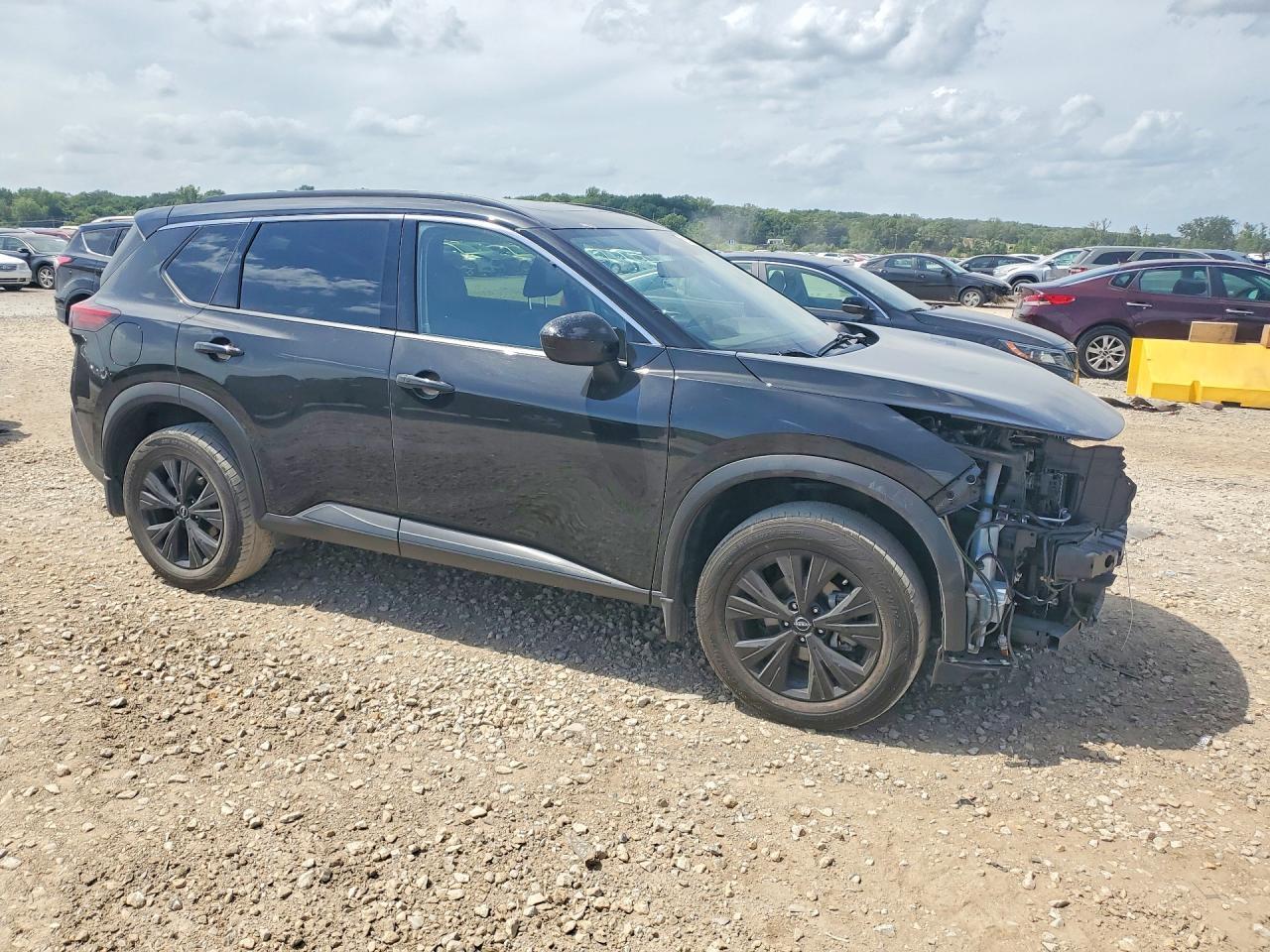 2023 Nissan Rogue Sv - Фото 4