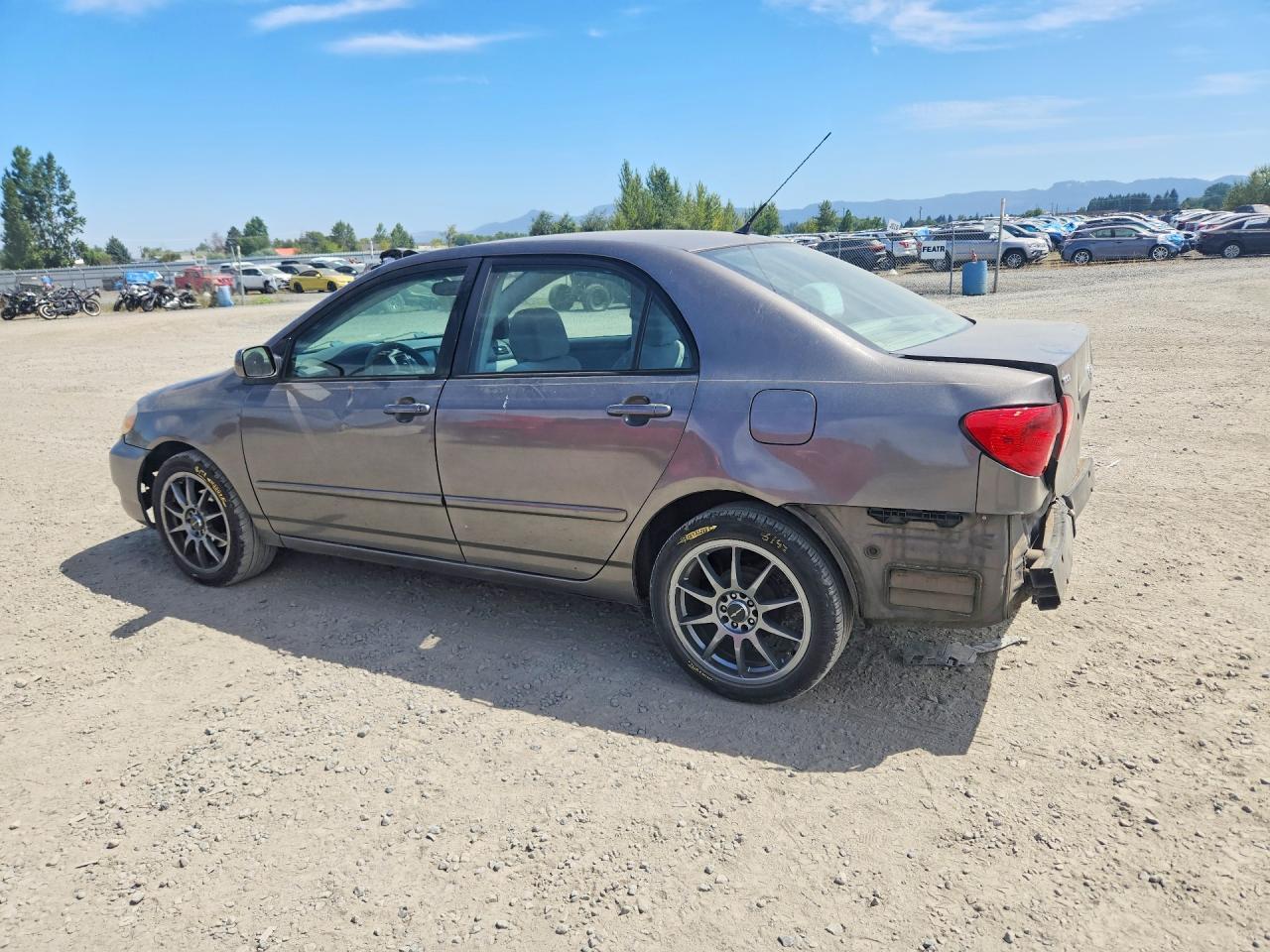 2007 Toyota Corolla Le - Image 2
