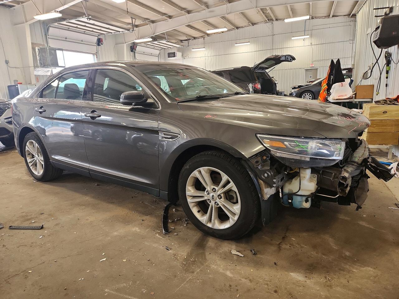 2015 Ford Taurus Sel - Фото 4