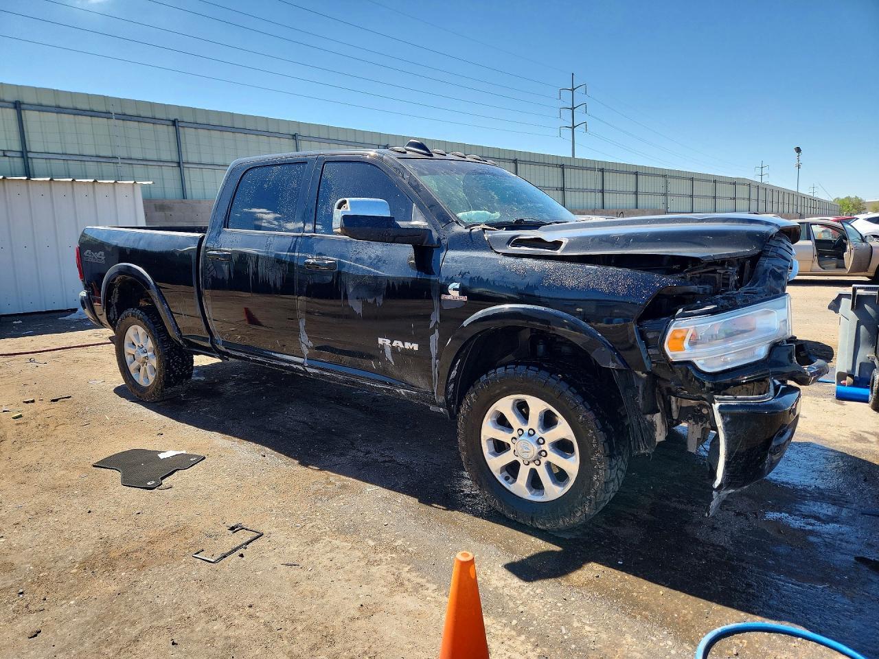 2022 Ram 2500 Laramie - Фото 4