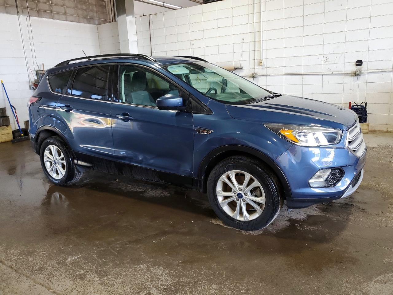 2018 Ford Escape Se - Фото 4