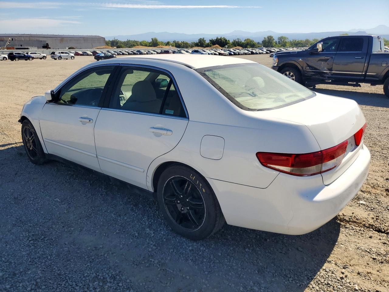 2003 Honda Accord Lx - Фото 2