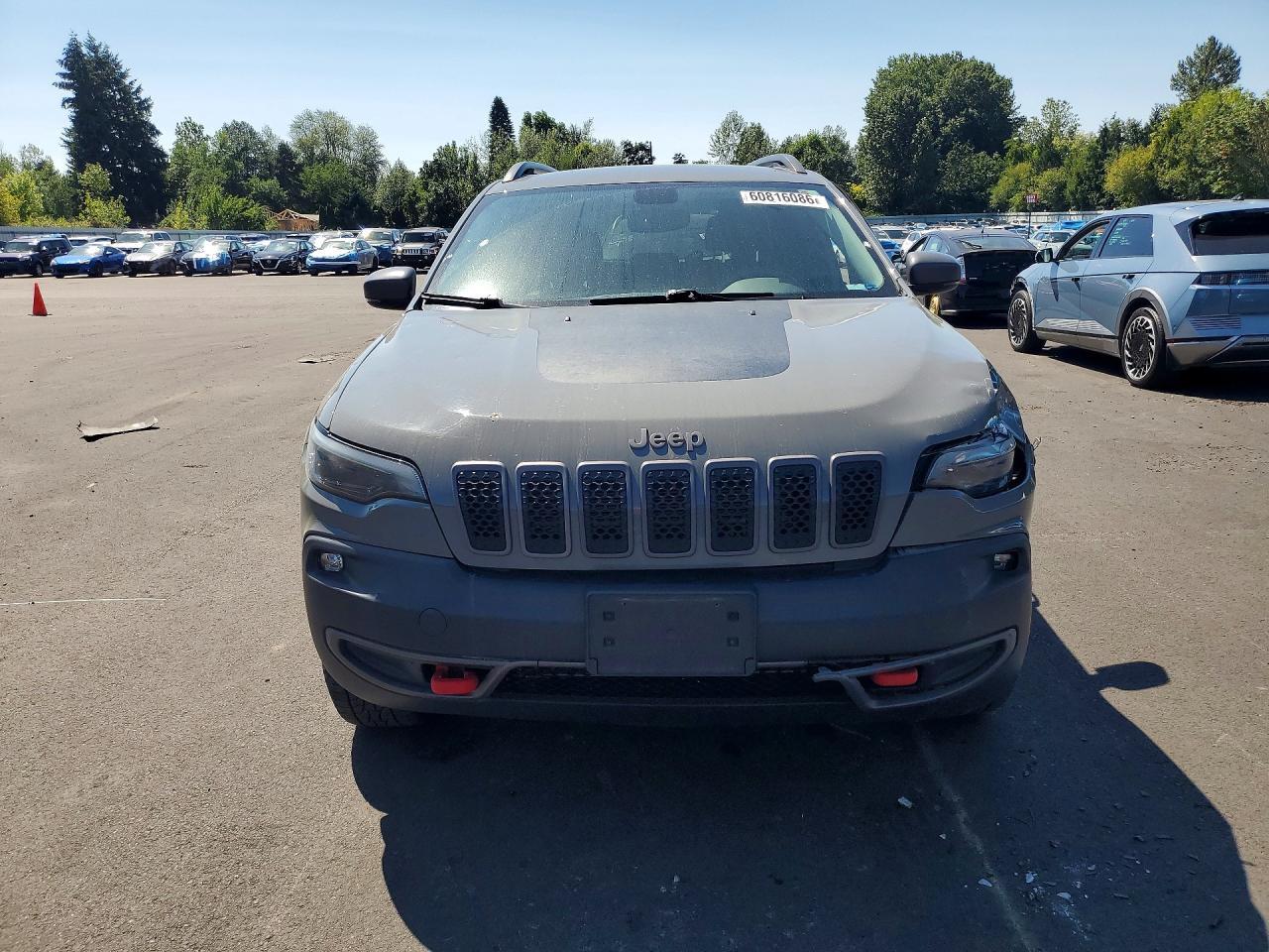 2019 Jeep Cherokee Trailhawk - Image 5