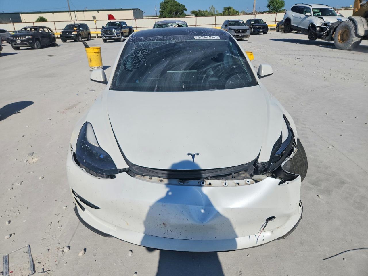 2023 Tesla Model 3 - Фото 5